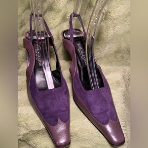 Designer Shoes. Brand Mario Valentino. Made in Italy. Classic Style. Purple